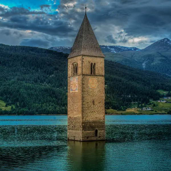 clocher de curon (2)